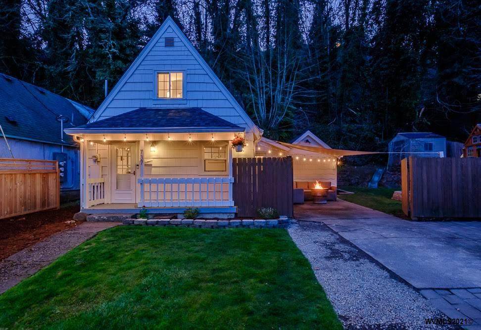 737 Piedmont Av - Photo 1
