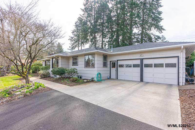 1150 Doris Av - Photo 1
