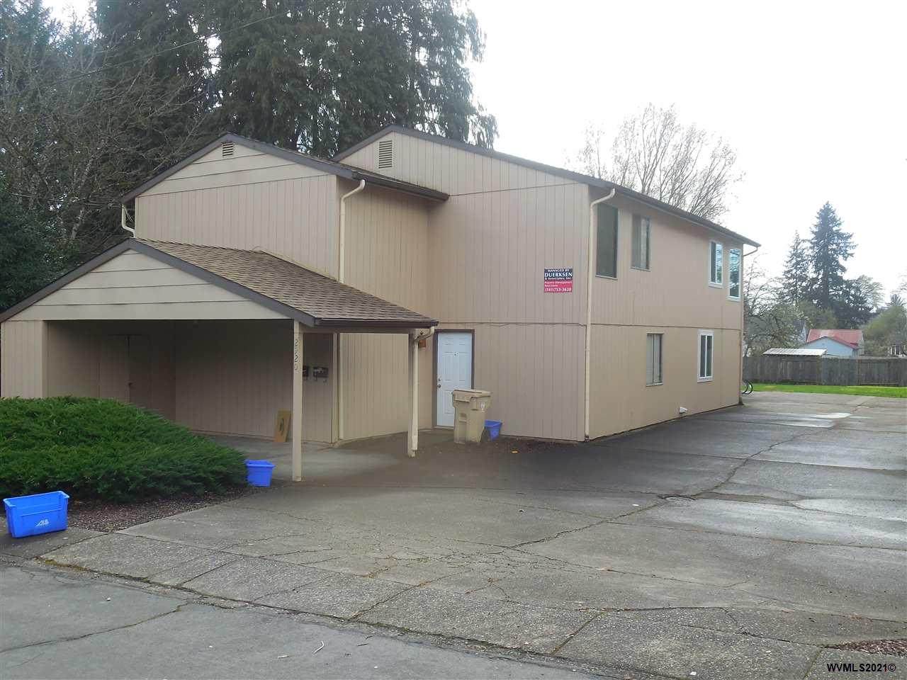 2920 Lincoln (-2930) - Photo 1