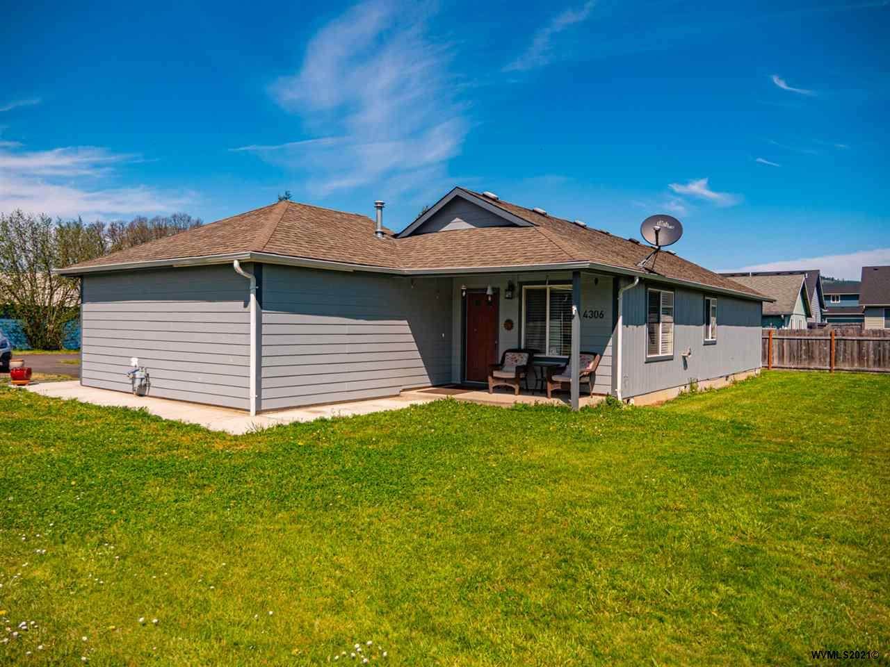 4306 Long St - Photo 1