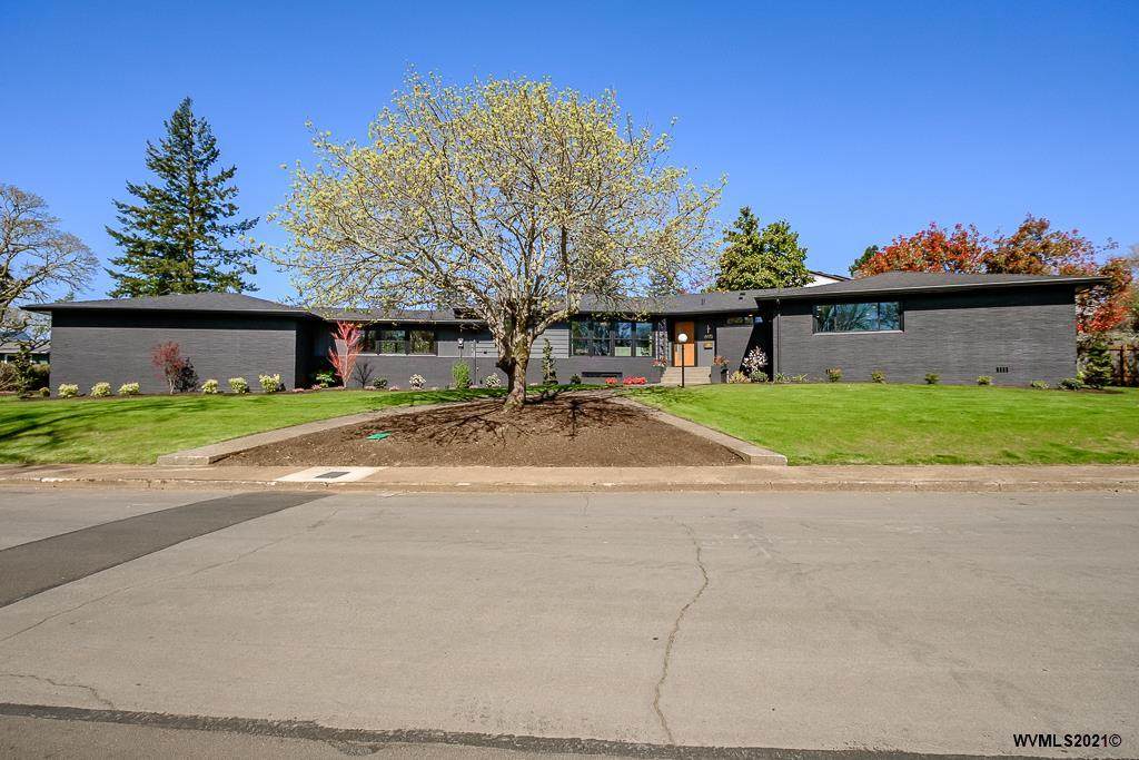 695 Ben Vista Dr - Photo 1