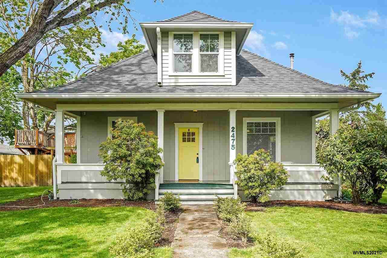 2475 Lansing Av - Photo 1