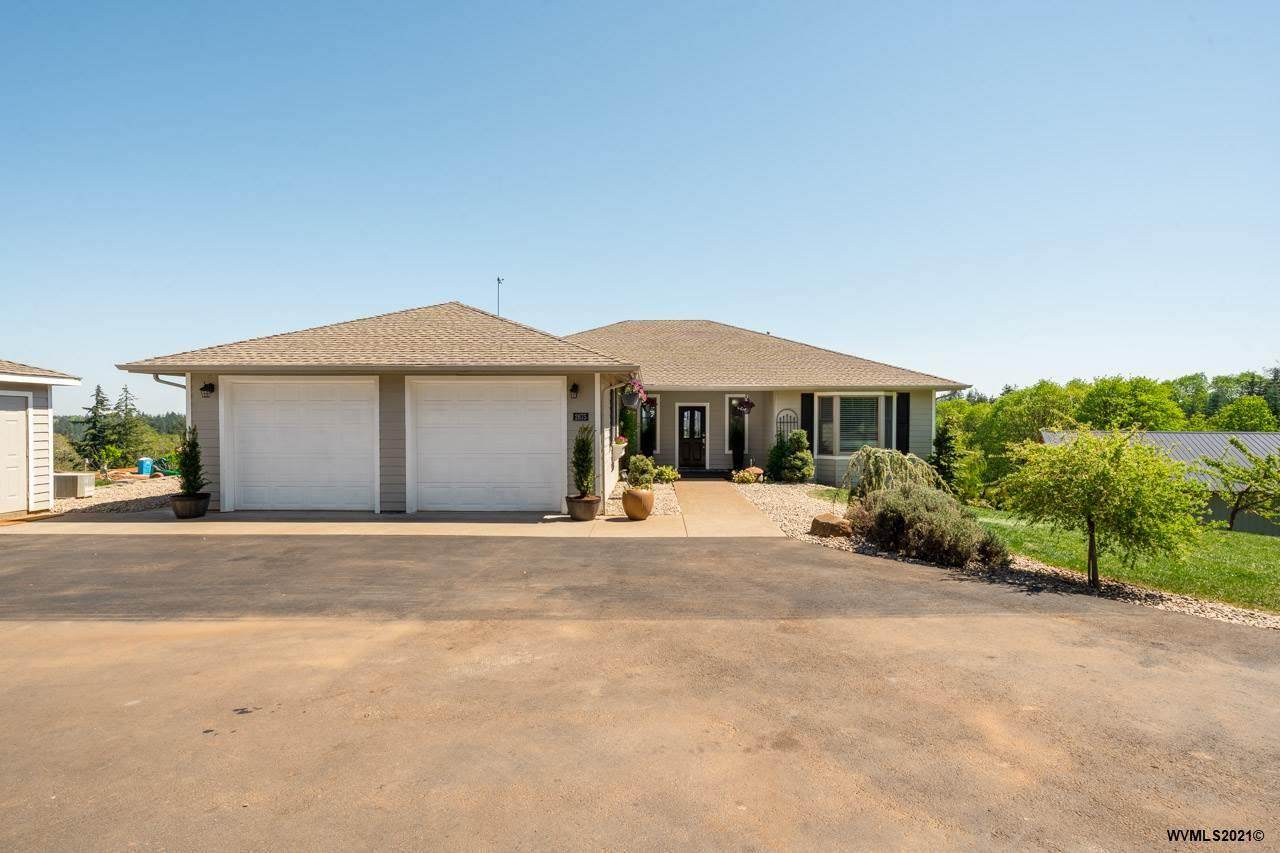 2875 Spring Hollow Ln - Photo 1