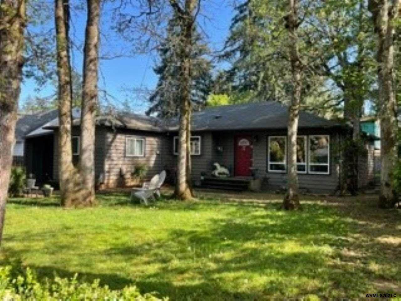 1160 Albert Dr - Photo 1