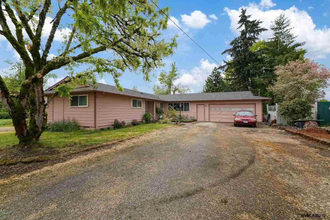 4946 Center St - Photo 1