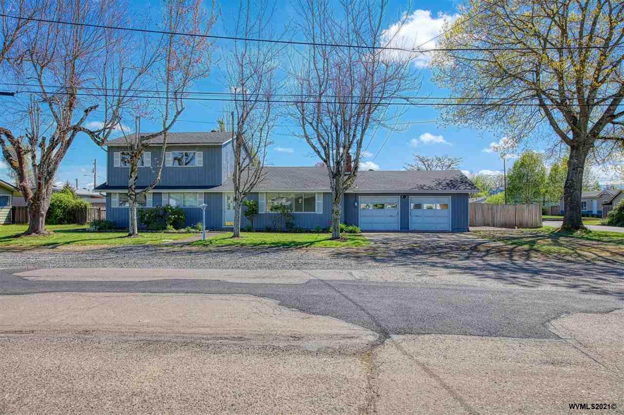 430 6th St - Photo 1