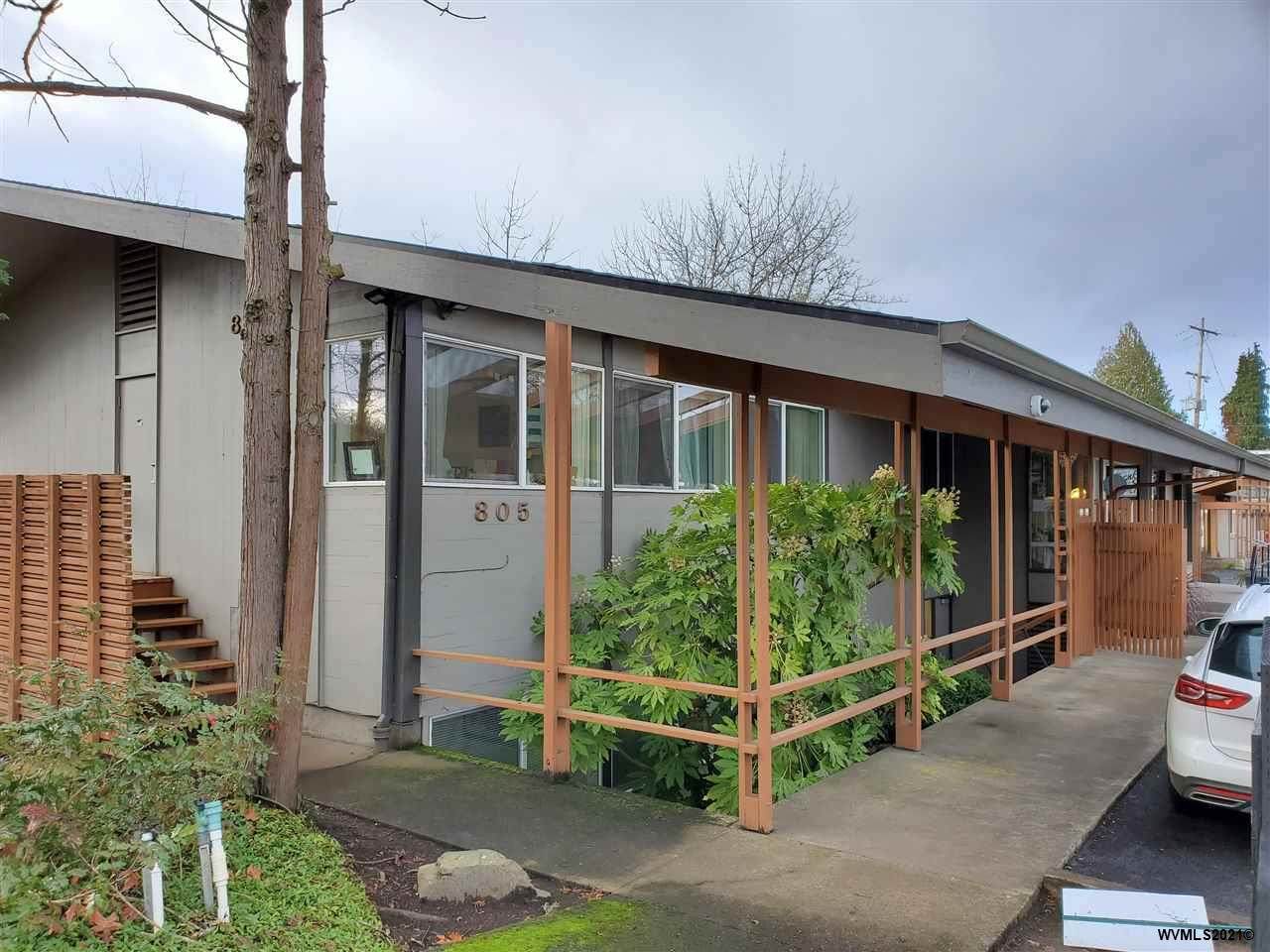 805 Liberty - Photo 1