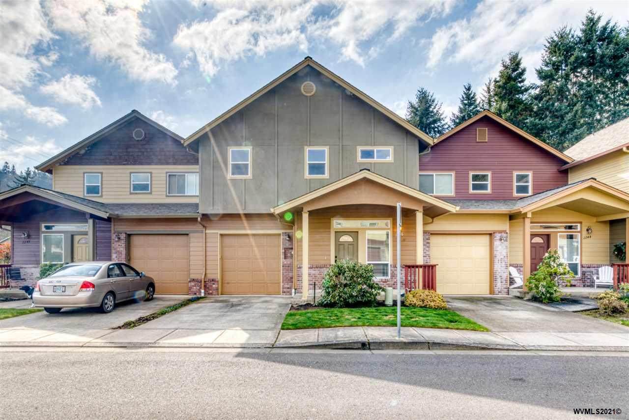 1246 Vintage Ln - Photo 1