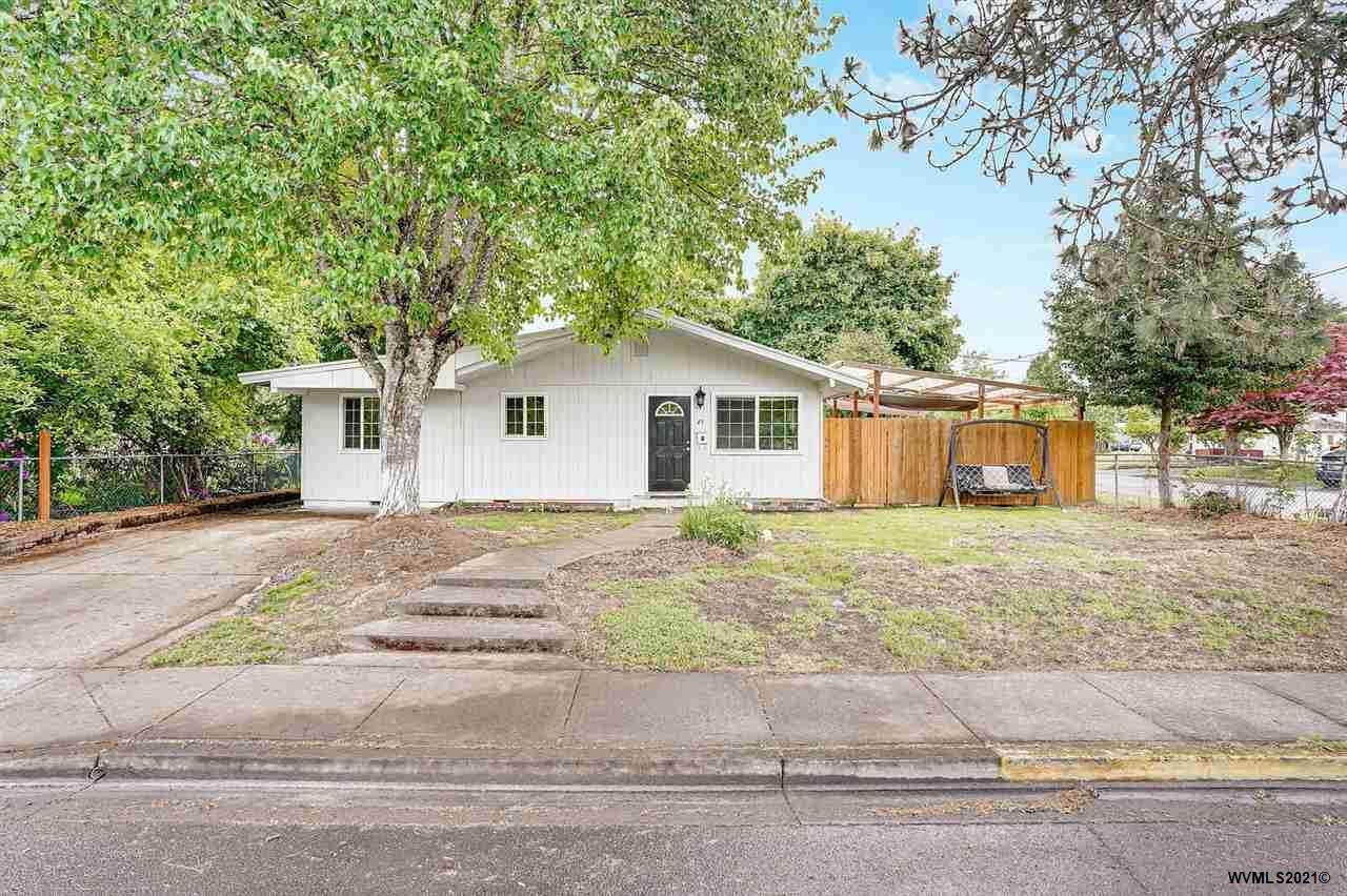 45 Ash St - Photo 1