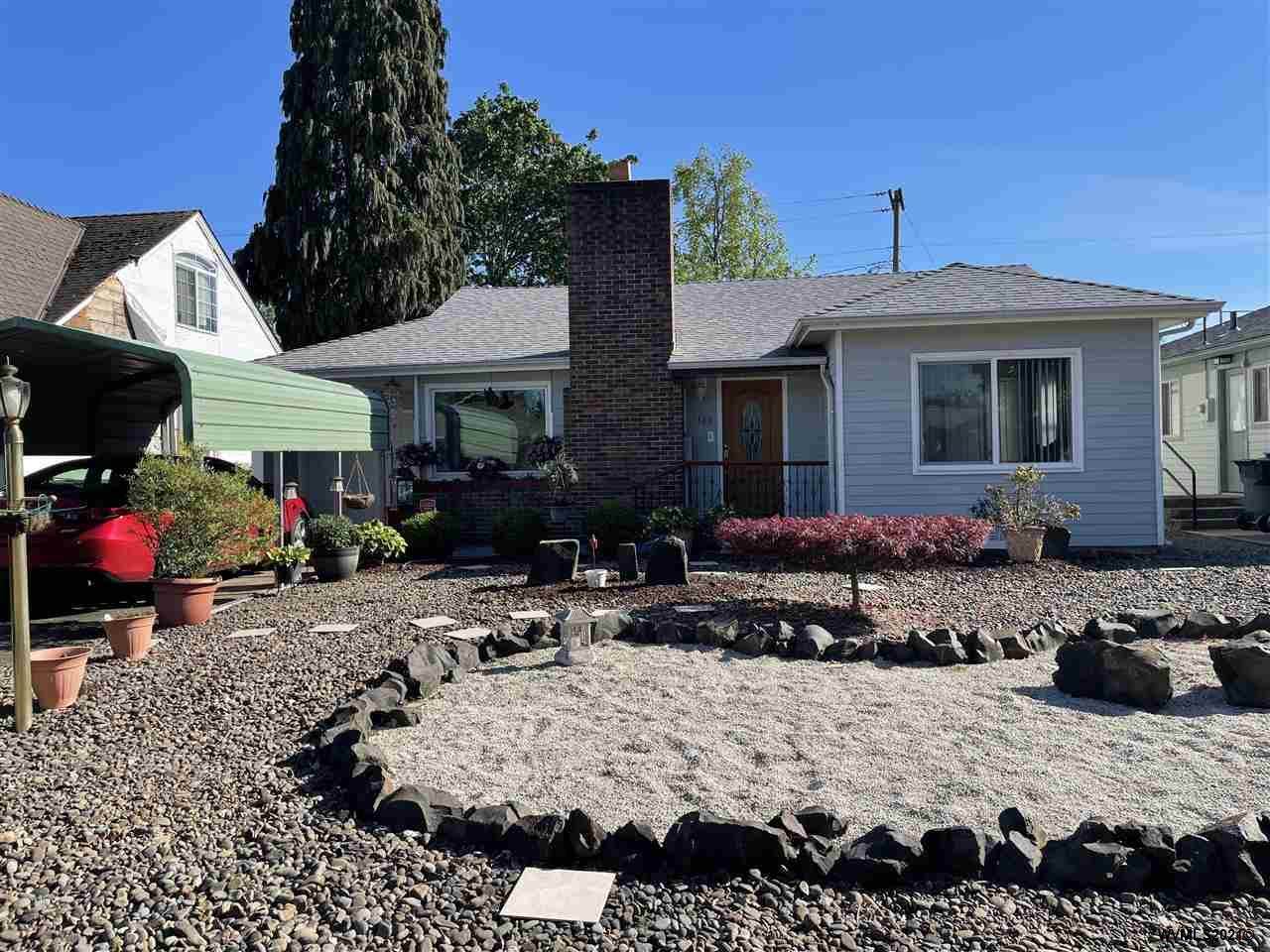 1320 Norway St - Photo 1