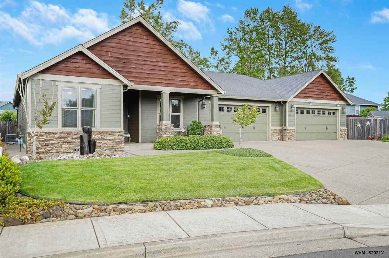 1094 Forestry Ln - Photo 1