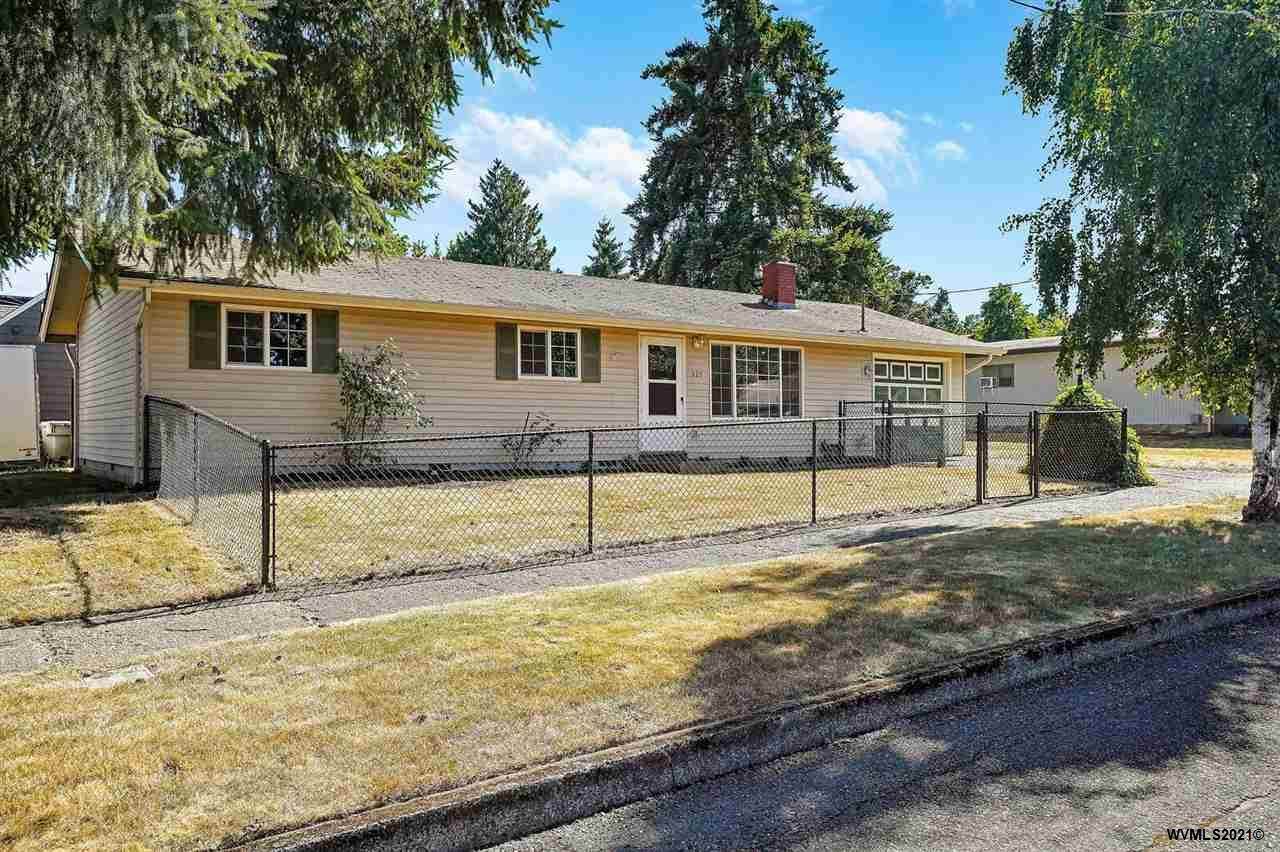 925 Birch St - Photo 1