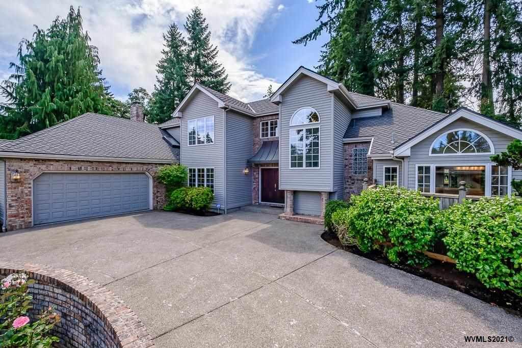 670 Palisades Dr - Photo 1