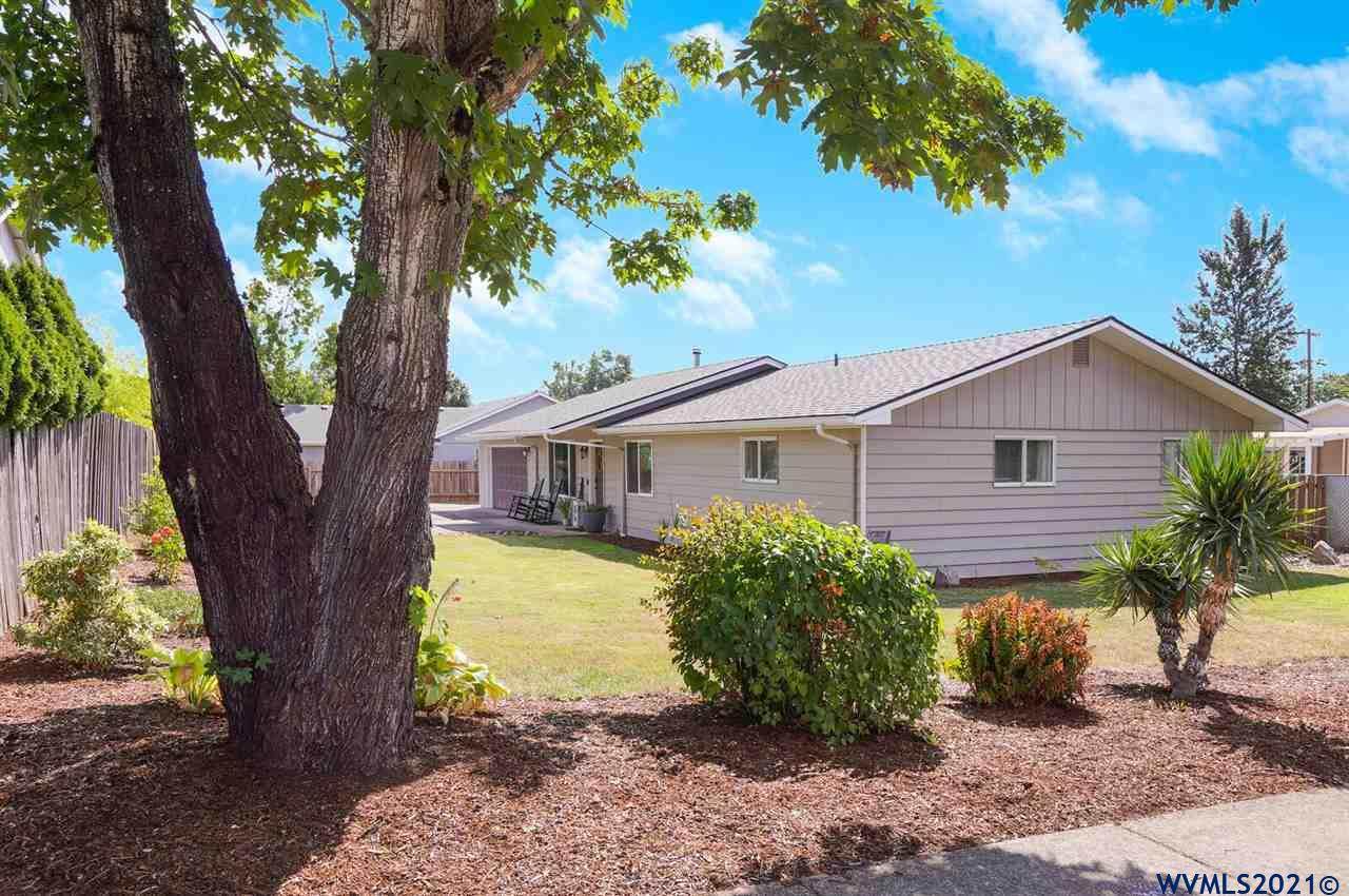 1017 Fabry Rd - Photo 1