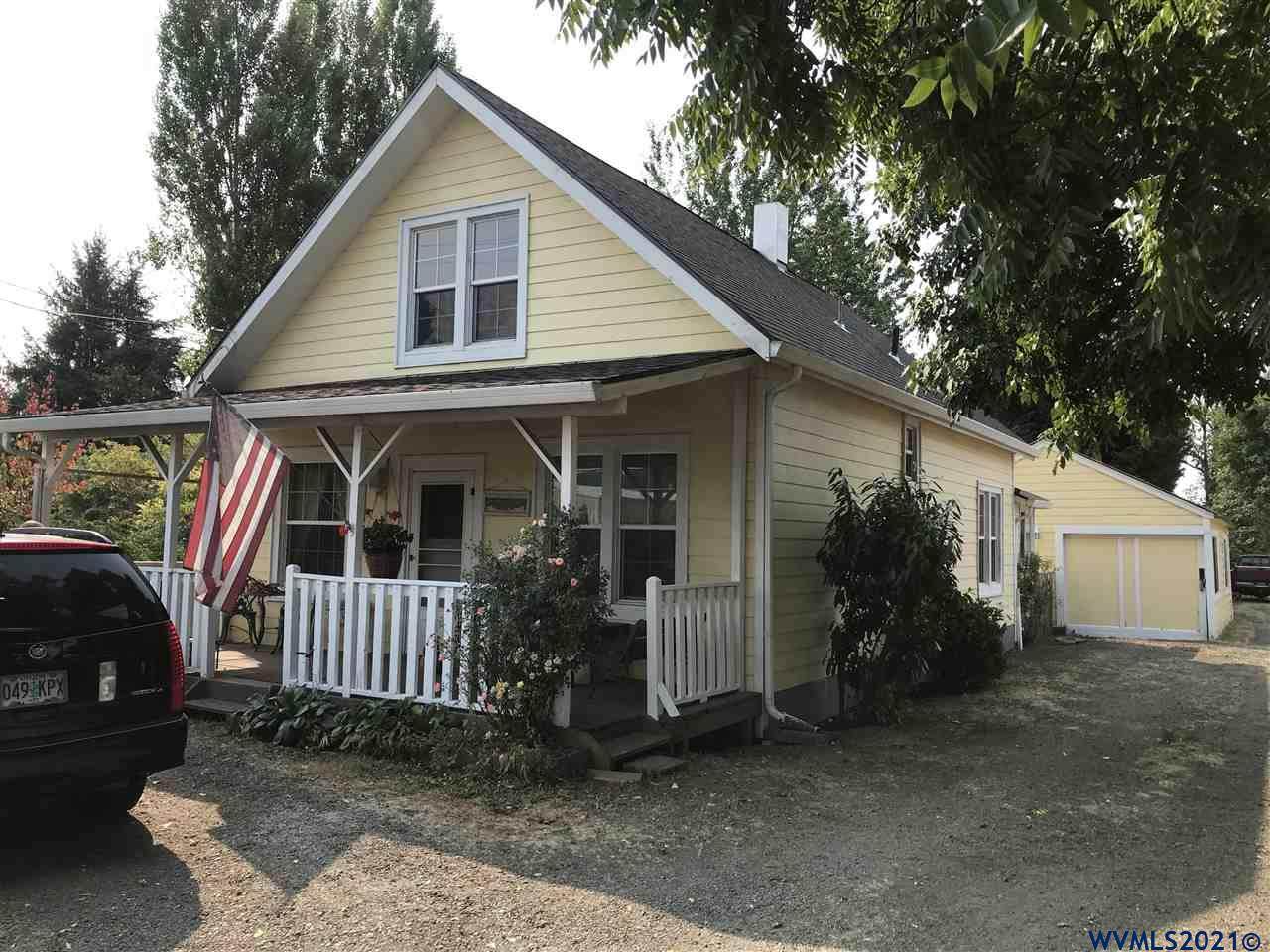 1024 Main St - Photo 1