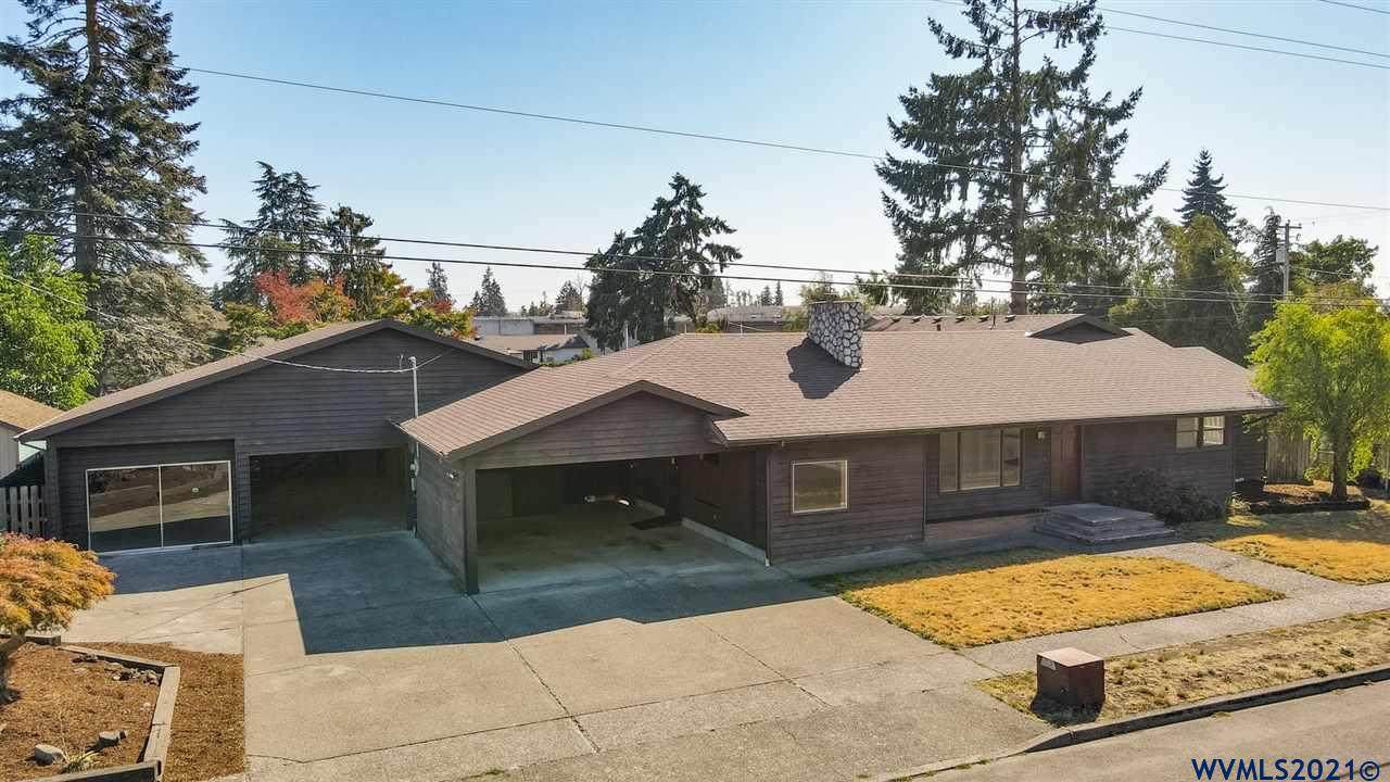 1030 Locust St - Photo 1