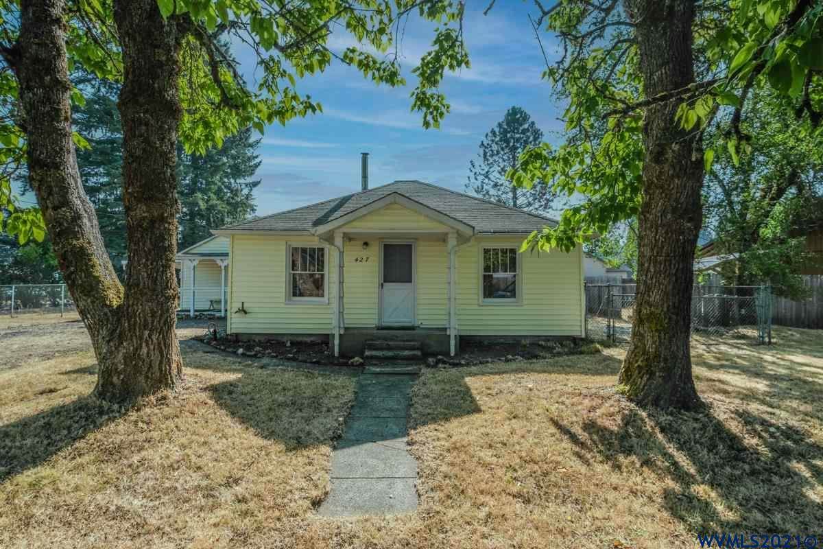 427 17th Av - Photo 1