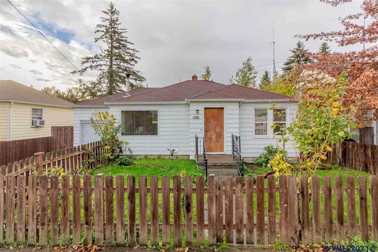 2380 Lee St - Photo 1