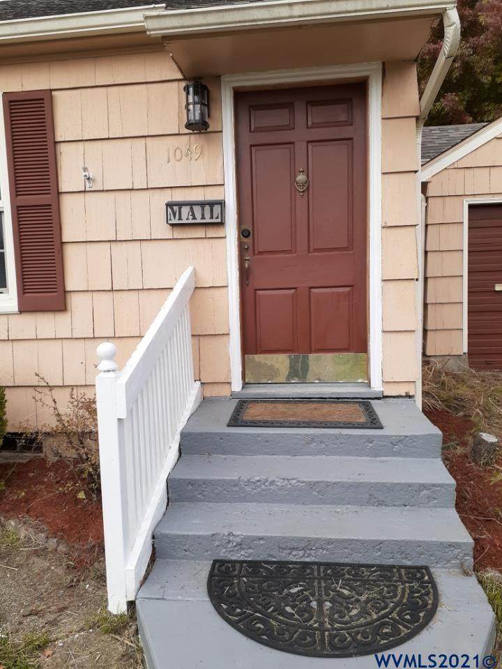 1049 15th Av - Photo 1