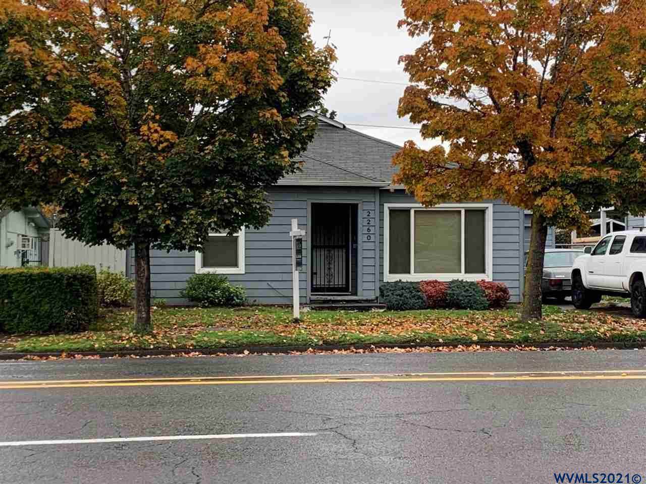 2260 Broadway St - Photo 1