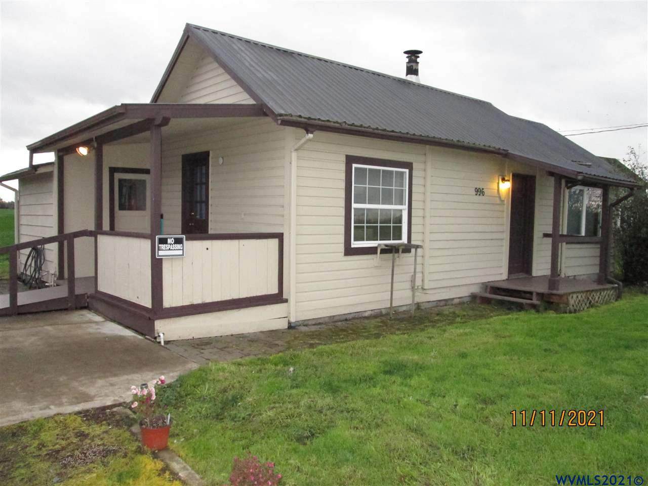 996 Talbot Rd - Photo 1