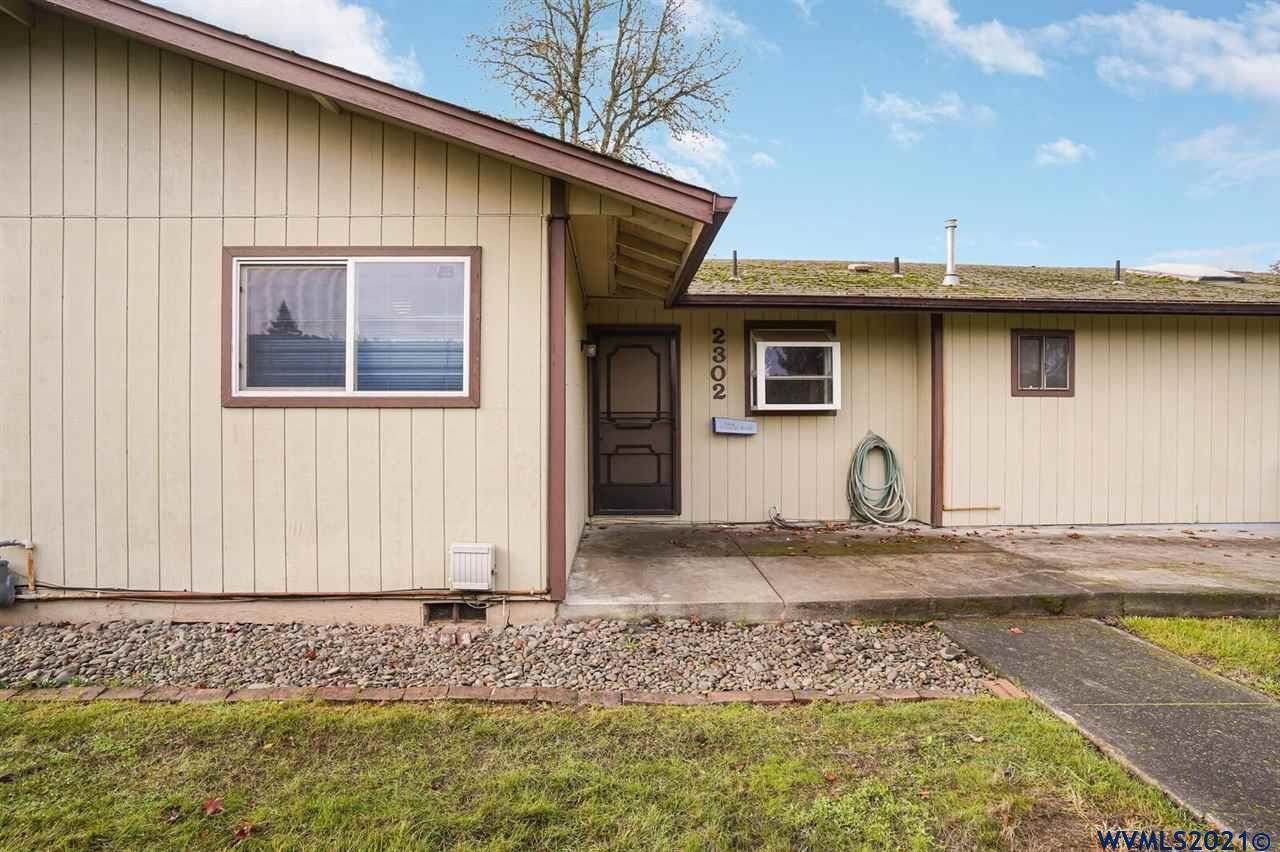 2302 Ermine Ct - Photo 1