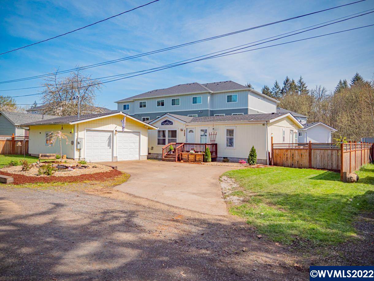 2458 Long St - Photo 1