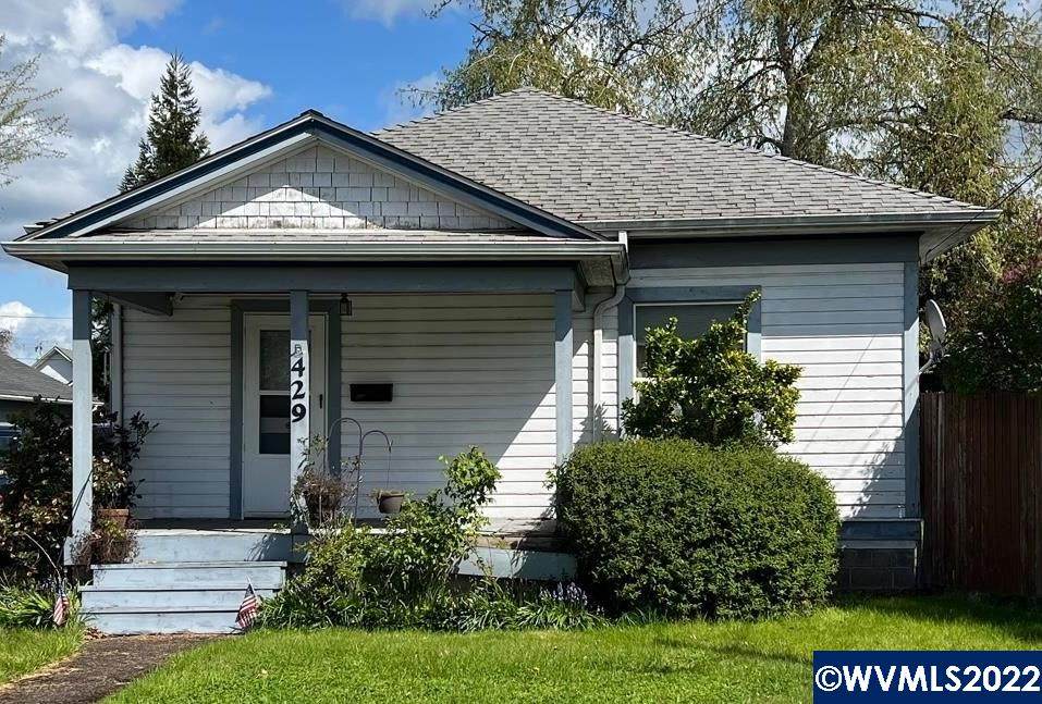 429 Denver St - Photo 1