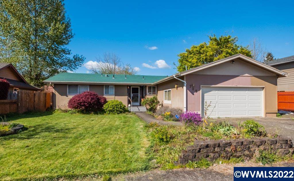 725 Harmony St - Photo 1