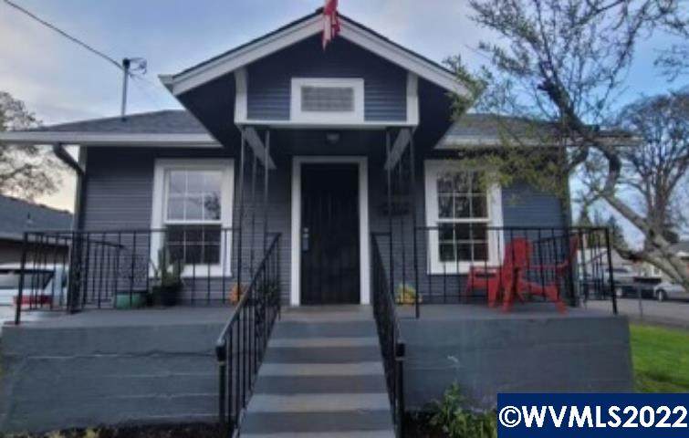 2295 Lee St - Photo 1