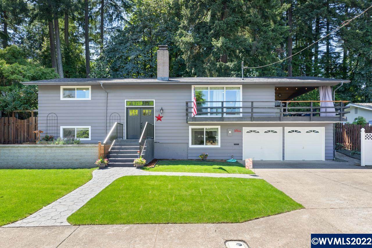 3120 Ashwood Dr - Photo 1