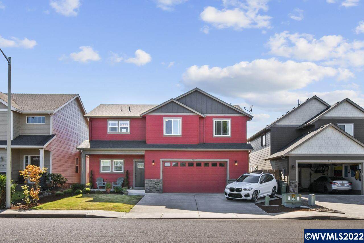 784 Park Pl - Photo 1