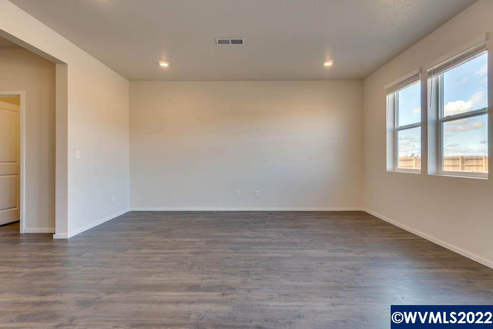 458 Bivens St - Photo 1