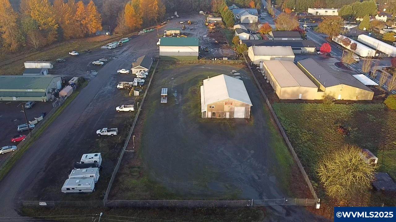 220 9th - Photo 1