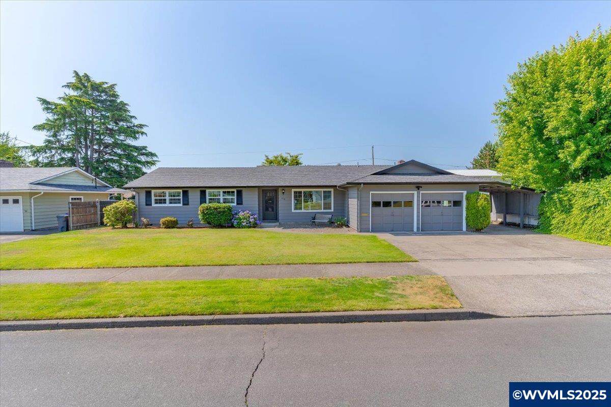 1518 Mistwood Dr - Photo 1