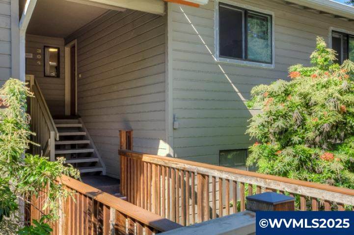 2550 Princess #304 St - Photo 1