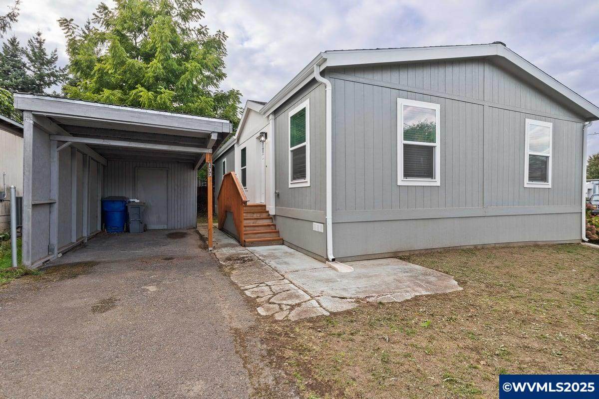 133 Broadmore - Photo 1