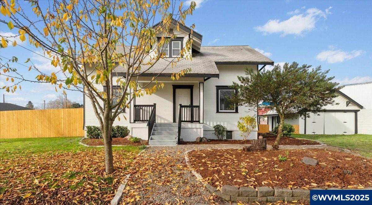 391 1st St - Photo 1