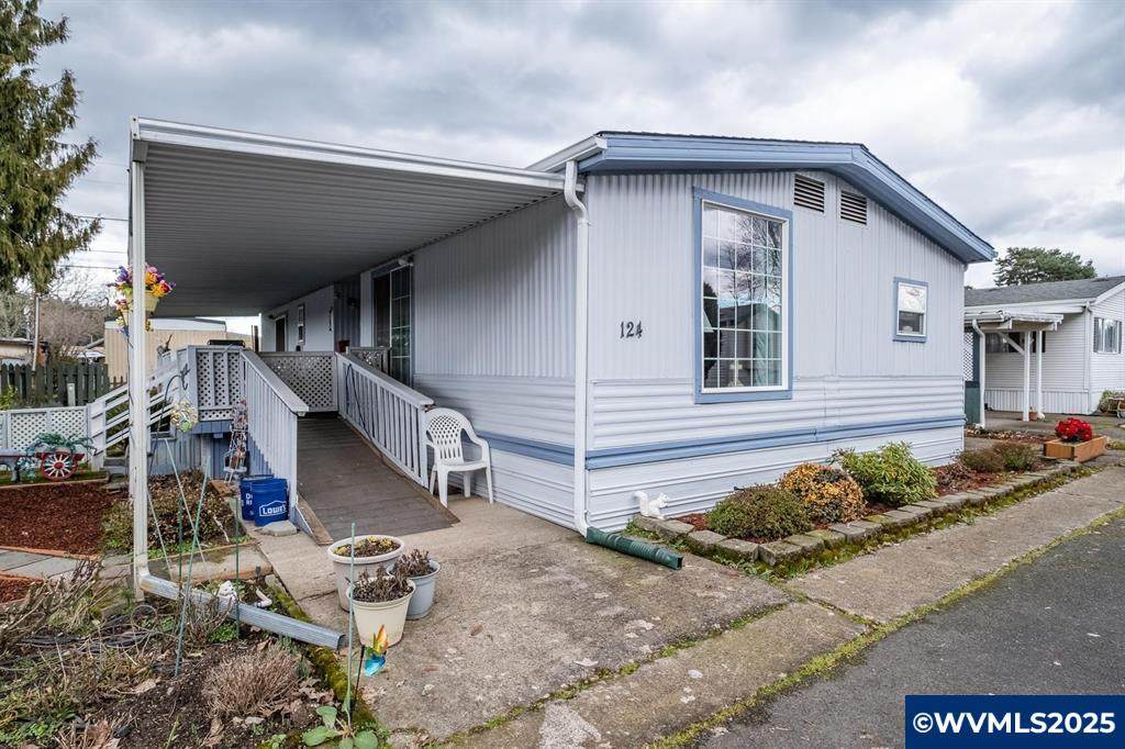 4882 Lancaster - Photo 1