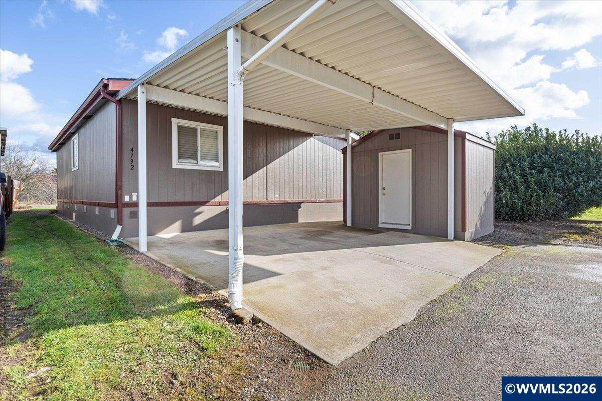 4792 Wyoming - Photo 1