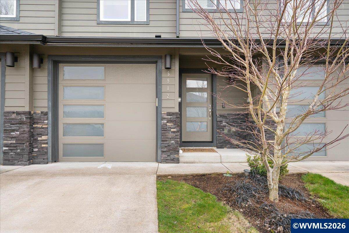 5912 Belknap Springs St - Photo 1