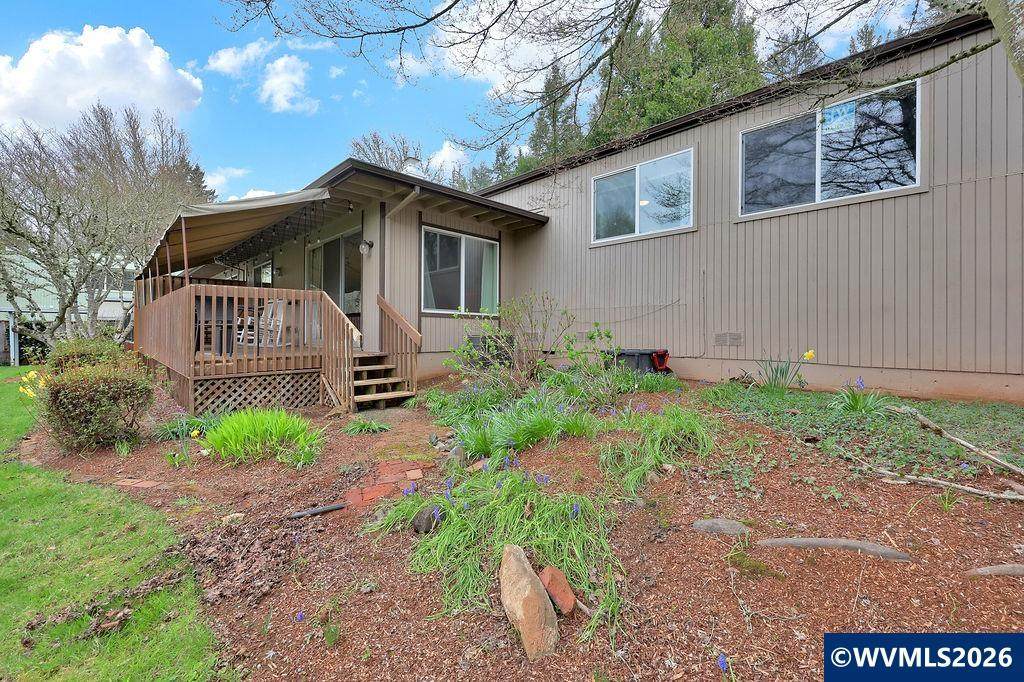 1223 Karen Wy - Photo 1
