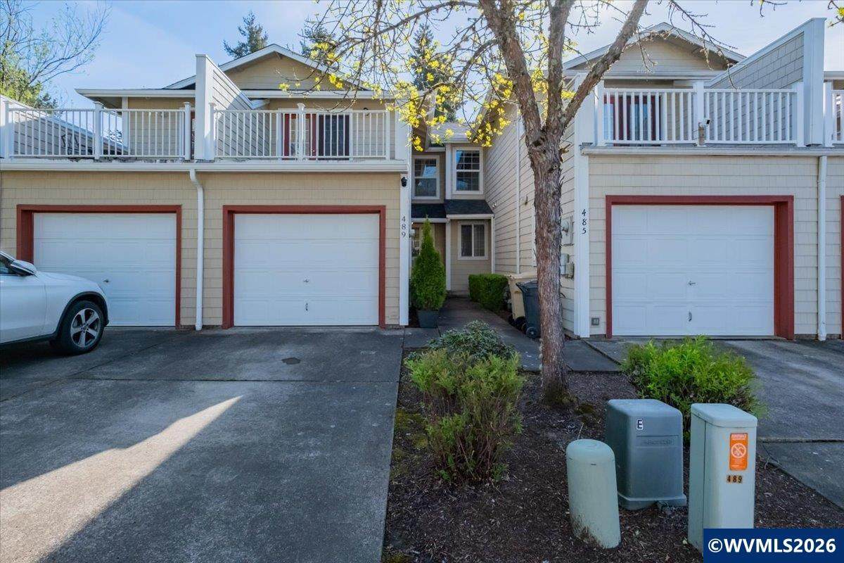 489 Conifer Bl - Photo 1