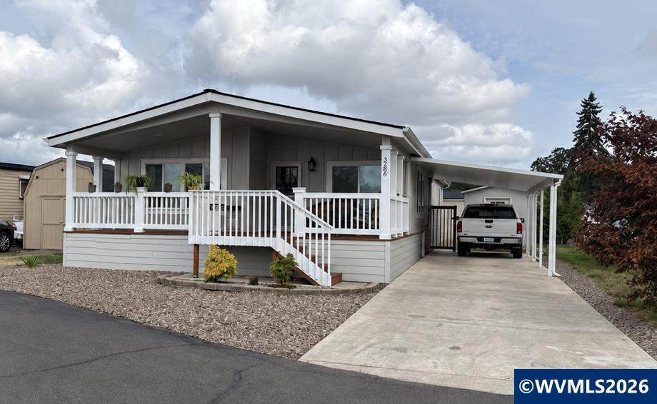 3286 Turner - Photo 1