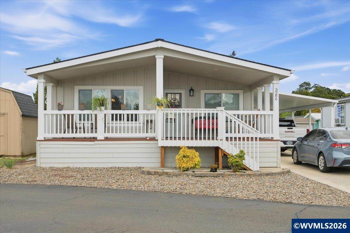 https://bt-photos.global.ssl.fastly.net/salem/orig_boomver_1_839423-2.jpg