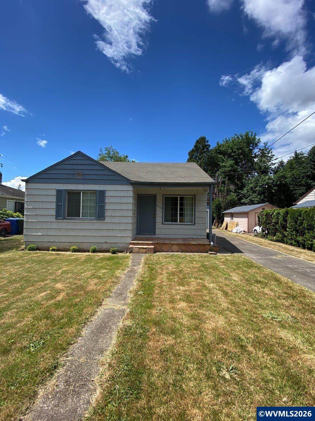 2855 Brooks Av - Photo 1
