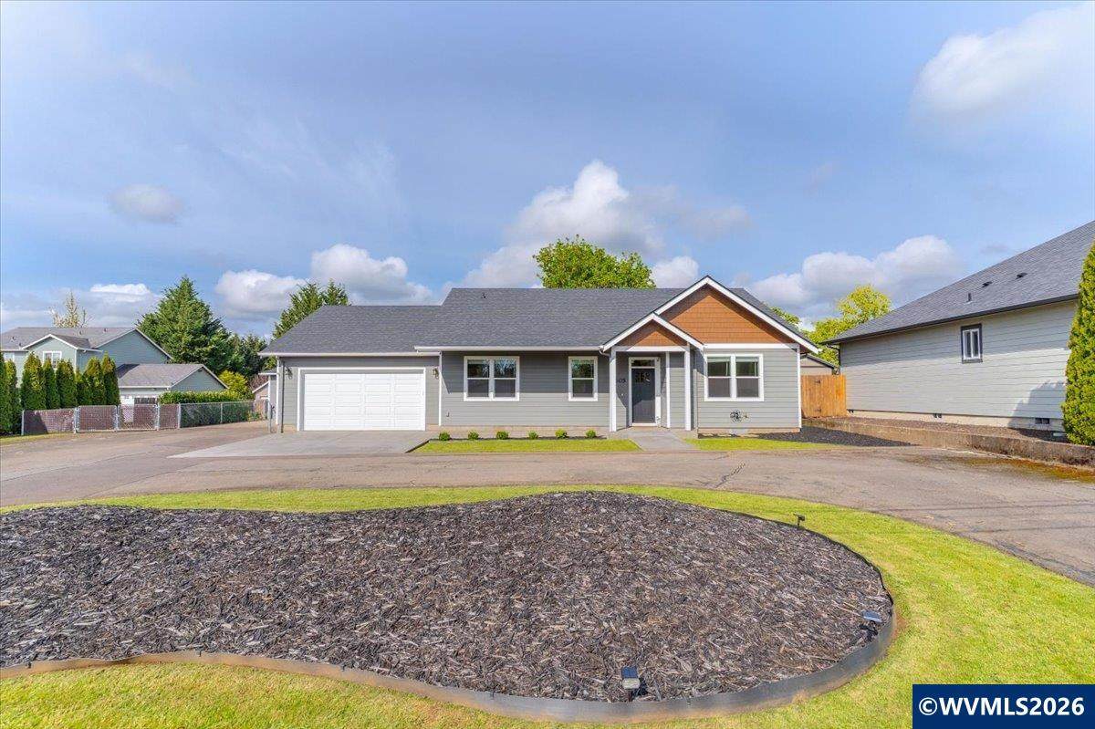 605 Orchard Dr - Photo 1