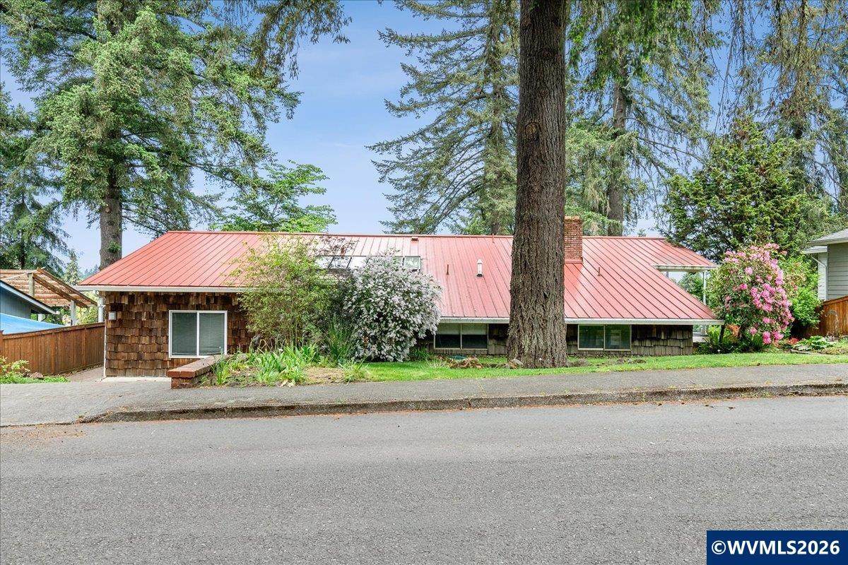 235 Kevin Wy - Photo 1