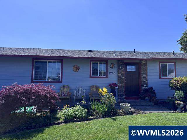 1270 Pine Ct - Photo 1