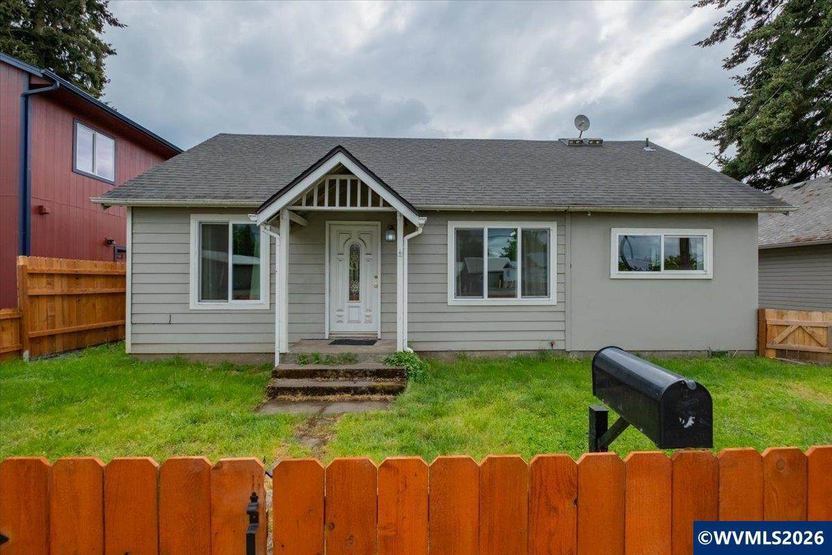 2215 Main St - Photo 1